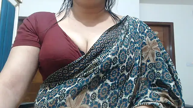 Snapshot of desi-maisa130 chatting on 05/22/26, 04:27 desi-maisa130 online show from 05/22/26, 04:27