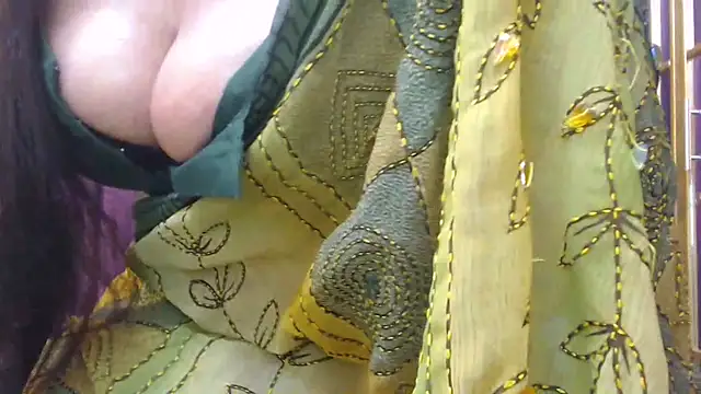 desi-maisa130 online show from 12/13/25, 08:04