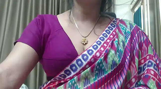 Snapshot of desi-maisa130 chatting on 02/01/25, 06:08 desi-maisa130 online show from 02/01/25, 06:08