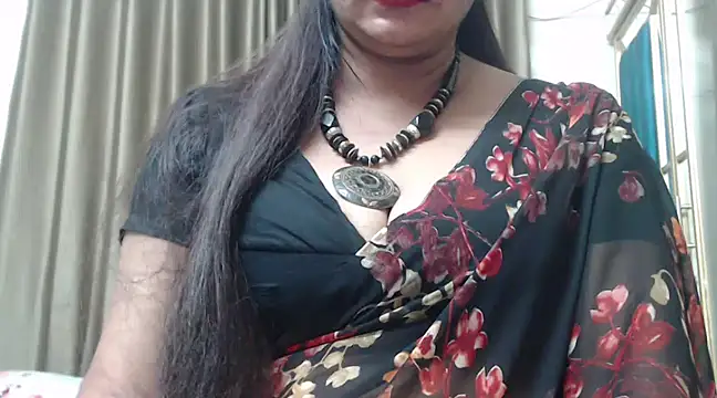 Snapshot of desi-maisa130 chatting on 01/25/25, 04:13 desi-maisa130 online show from 01/25/25, 04:13