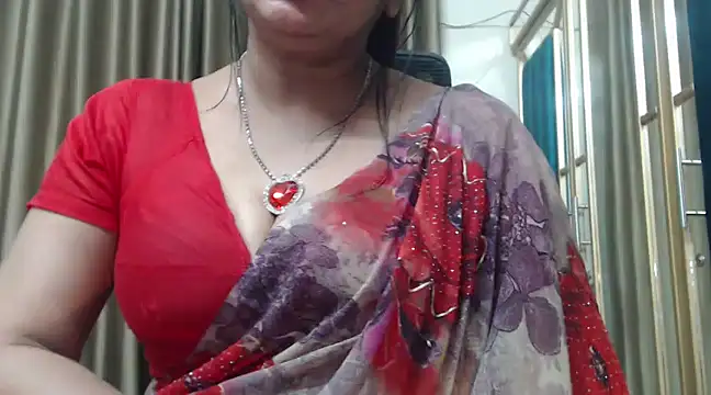 Snapshot of desi-maisa130 chatting on 01/24/25, 09:58 desi-maisa130 online show from 01/24/25, 09:58
