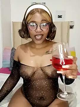 charmainexxx online show from 12/03/25, 10:42