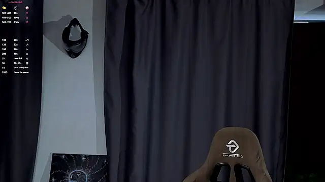 pleasure8869 online show from 10/28/25, 08:13