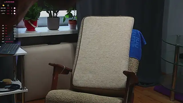 pleasure8869 online show from 10/12/25, 08:48