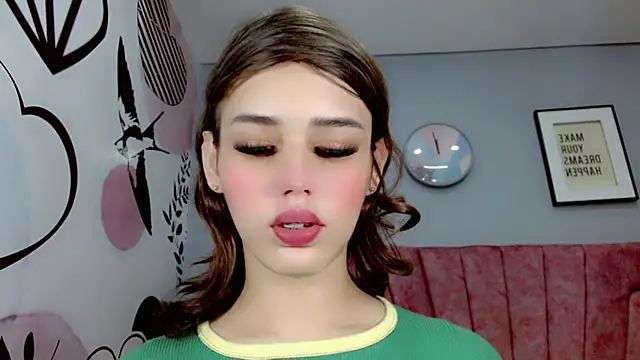 Snapshot of ValeriaAguilar chatting on 01/07/25, 05:20 ValeriaAguilar online show from 01/07/25, 05:20