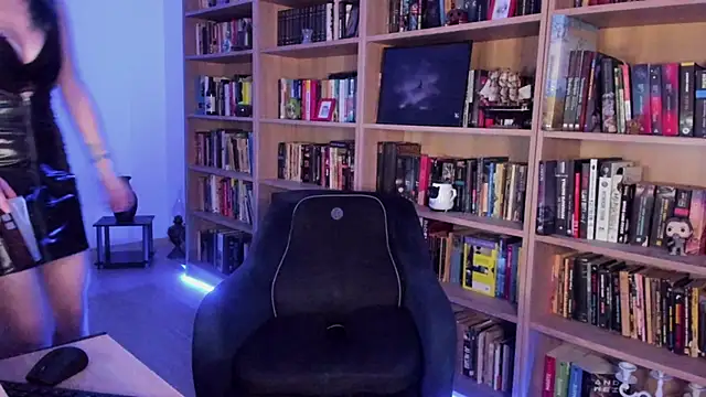 Queen of Hearts1 online show from 02/05/26, 08:37