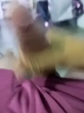 Snapshot of volcanrey chatting on 10/09/25, 04:24 volcanrey online show from 10/09/25, 04:24