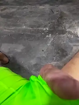 Snapshot of volcanrey chatting on 12/18/25, 03:55 volcanrey online show from 12/18/25, 03:55