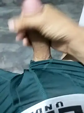 Snapshot of volcanrey chatting on 11/12/25, 03:21 volcanrey online show from 11/12/25, 03:21