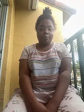 Snapshot of JCCaramelbarbie1 chatting on 10/17/25, 02:08 JCCaramelbarbie1 online show from 10/17/25, 02:08