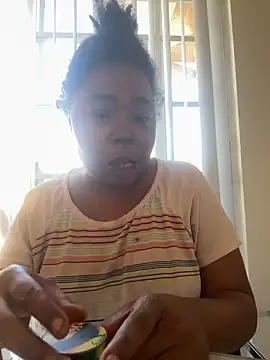 Snapshot of JCCaramelbarbie1 chatting on 10/21/25, 03:11 JCCaramelbarbie1 online show from 10/21/25, 03:11