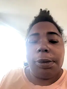 Snapshot of JCCaramelbarbie1 chatting on 10/16/25, 02:03 JCCaramelbarbie1 online show from 10/16/25, 02:03