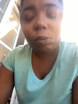 Snapshot of JCCaramelbarbie1 chatting on 10/14/25, 02:39 JCCaramelbarbie1 online show from 10/14/25, 02:39