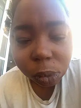 Snapshot of JCCaramelbarbie1 chatting on 11/20/25, 03:56 JCCaramelbarbie1 online show from 11/20/25, 03:56