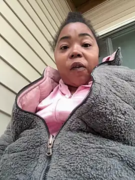 Snapshot of JCCaramelbarbie1 chatting on 02/16/25, 05:04 JCCaramelbarbie1 online show from 02/16/25, 05:04