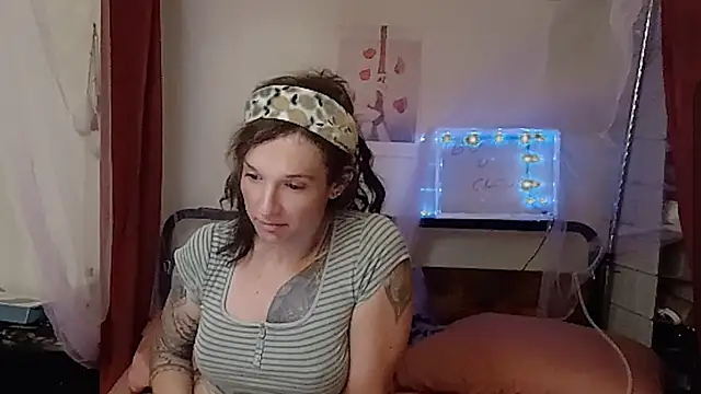 Snapshot of cassiemichellexx chatting on 07/13/26, 02:44 cassiemichellexx online show from 07/13/26, 02:44