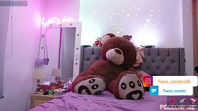 Snapshot of Tiana_sanders chatting on 02/10/25, 03:35 Tiana sanders online show from 02/10/25, 03:35