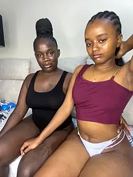 Doublefreaks online show from 10/09/25, 10:54