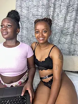 Doublefreaks online show from 02/06/26, 11:45