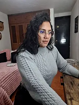 Thaliacooper  online show from 09/20/25, 11:43