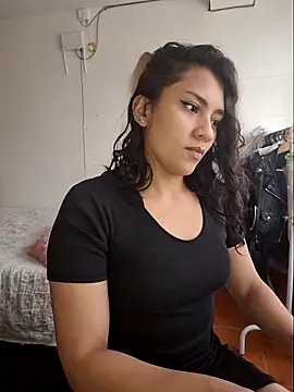 Thaliacooper  online show from 01/30/25, 06:21