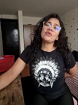 Thaliacooper  online show from 02/17/26, 04:15