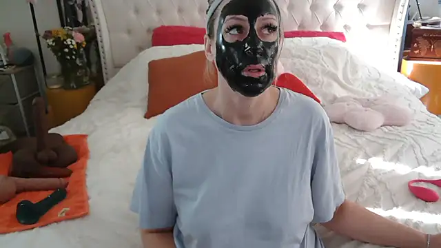 Snapshot of VegasDani chatting on 02/04/26, 09:10 VegasDani online show from 02/04/26, 09:10