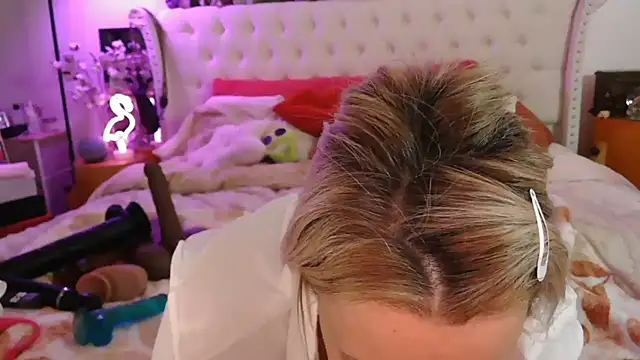 VegasDani online show from 09/20/25, 07:24