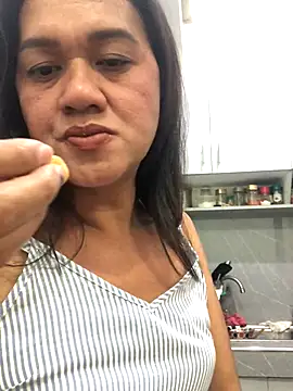 starfish05 online show from 11/28/25, 01:55