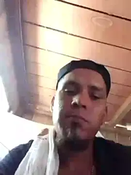 Snapshot of LemonyArcus chatting on 12/02/25, 04:19 LemonyArcus online show from 12/02/25, 04:19