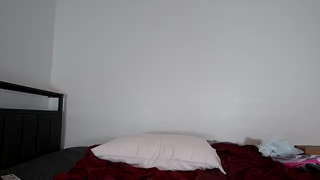 QueenLolaX online show from 02/19/26, 04:42