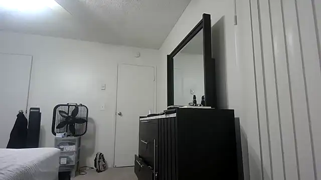 QueenLolaX online show from 01/09/26, 01:56