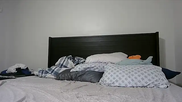 QueenLolaX online show from 12/20/25, 01:30