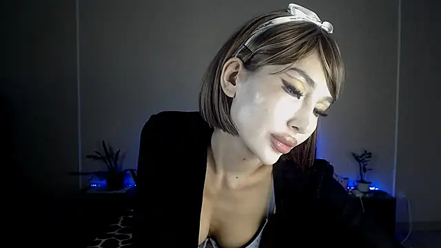Izalimka online show from 03/22/25, 06:11