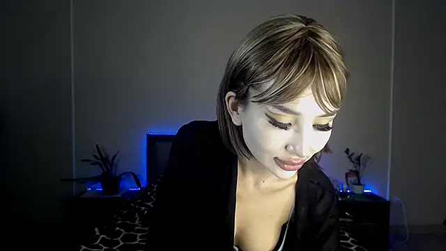 Izalimka online show from 03/11/25, 06:19