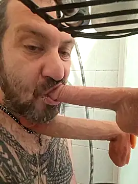 Snapshot of teddy79good chatting on 04/02/26, 04:02 teddy79good online show from 04/02/26, 04:02