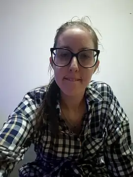 Snapshot of Sarah459 chatting on 01/12/25, 05:54 Sarah459 online show from 01/12/25, 05:54