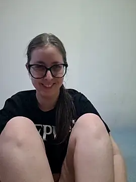 Snapshot of Sarah459 chatting on 05/09/26, 08:01 Sarah459 online show from 05/09/26, 08:01