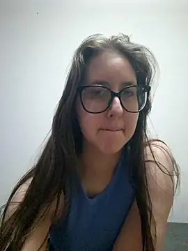 Snapshot of Sarah459 chatting on 09/21/25, 04:56 Sarah459 online show from 09/21/25, 04:56