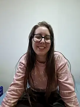 Snapshot of Sarah459 chatting on 12/18/24, 08:03 Sarah459 online show from 12/18/24, 08:03