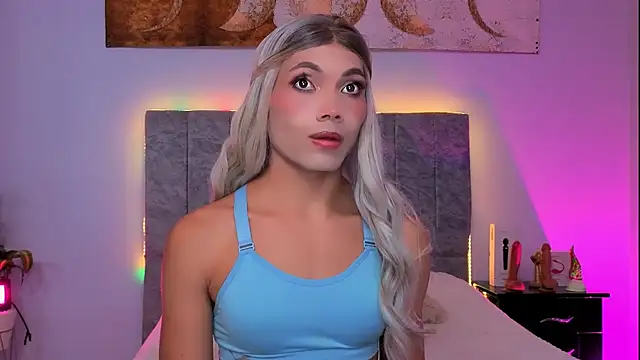 Megan Do Santos online show from 11/30/25, 01:45