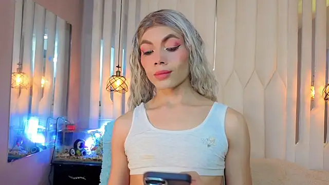 Megan Do Santos online show from 06/02/26, 07:47