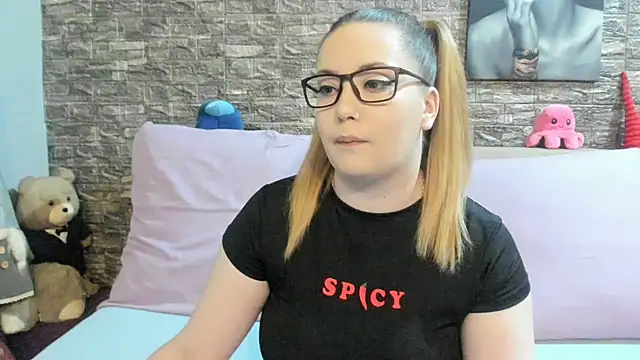kalindahot online show from 06/13/26, 06:06
