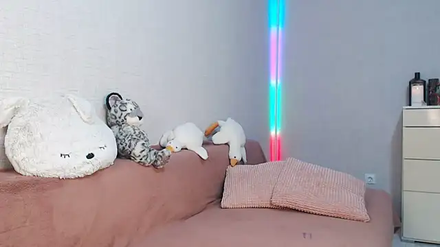 lovely hayley online show from 02/04/26, 09:54