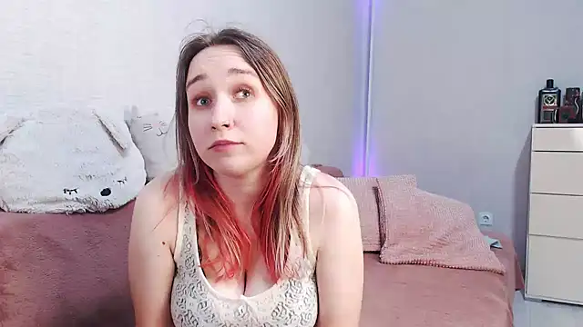 Snapshot of lovely_hayley chatting on 06/19/26, 10:15 lovely hayley online show from 06/19/26, 10:15