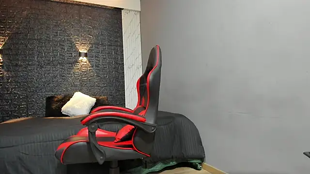 taurus boy1 online show from 11/21/25, 11:42