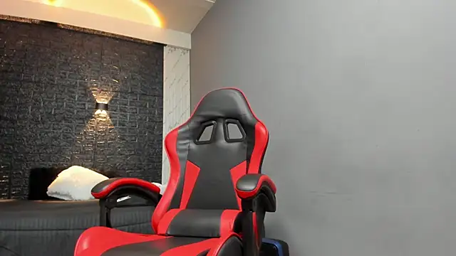 taurus boy1 online show from 11/05/25, 11:08