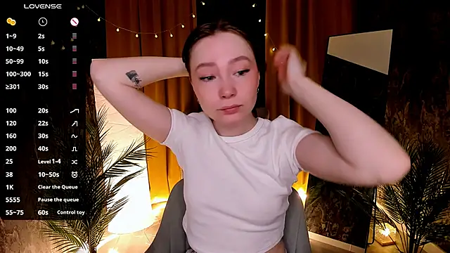 LanaBlu  online show from 11/28/25, 02:23