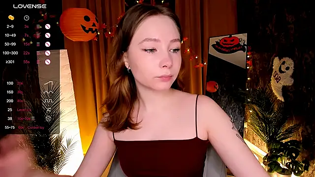 LanaBlu  online show from 11/02/25, 02:16