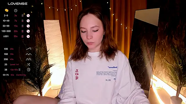 LanaBlu  online show from 11/11/25, 02:17